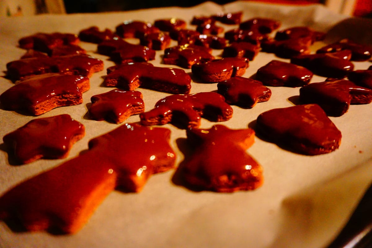 Mit Schokolade überzogene Honiglebkuchen