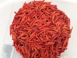 Getrocknete Chili der Sorte "Thai Chili" vom URfair Produzenten Biogemüse Hautzinger